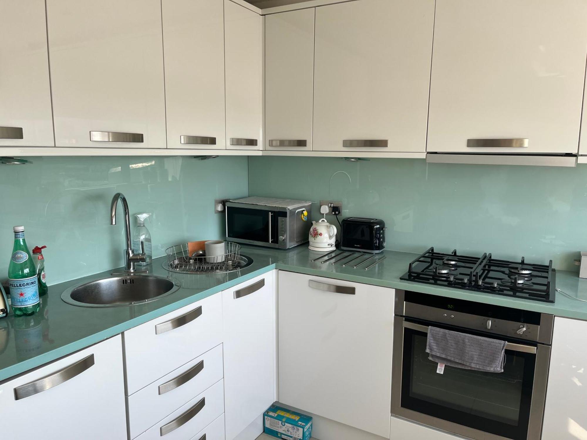 2 Bed Ap Covent Garden Apartment London